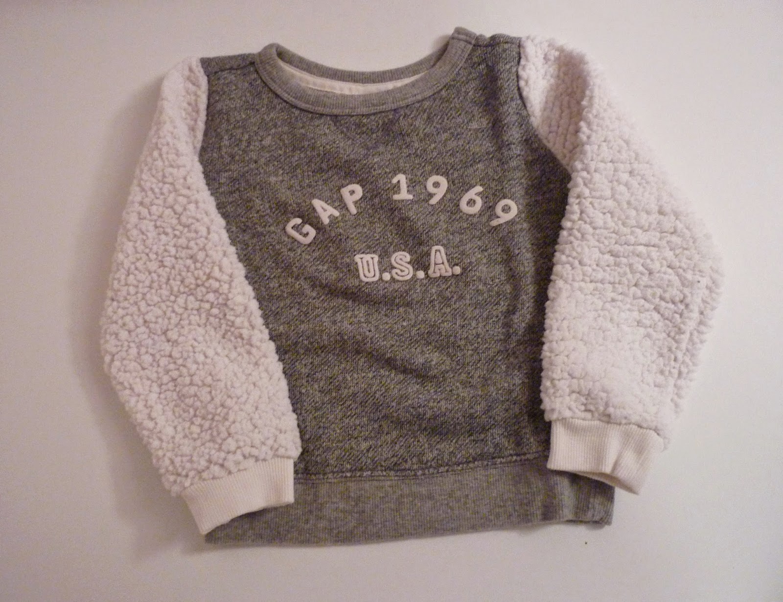 Pull manches mouton chez baby GAP