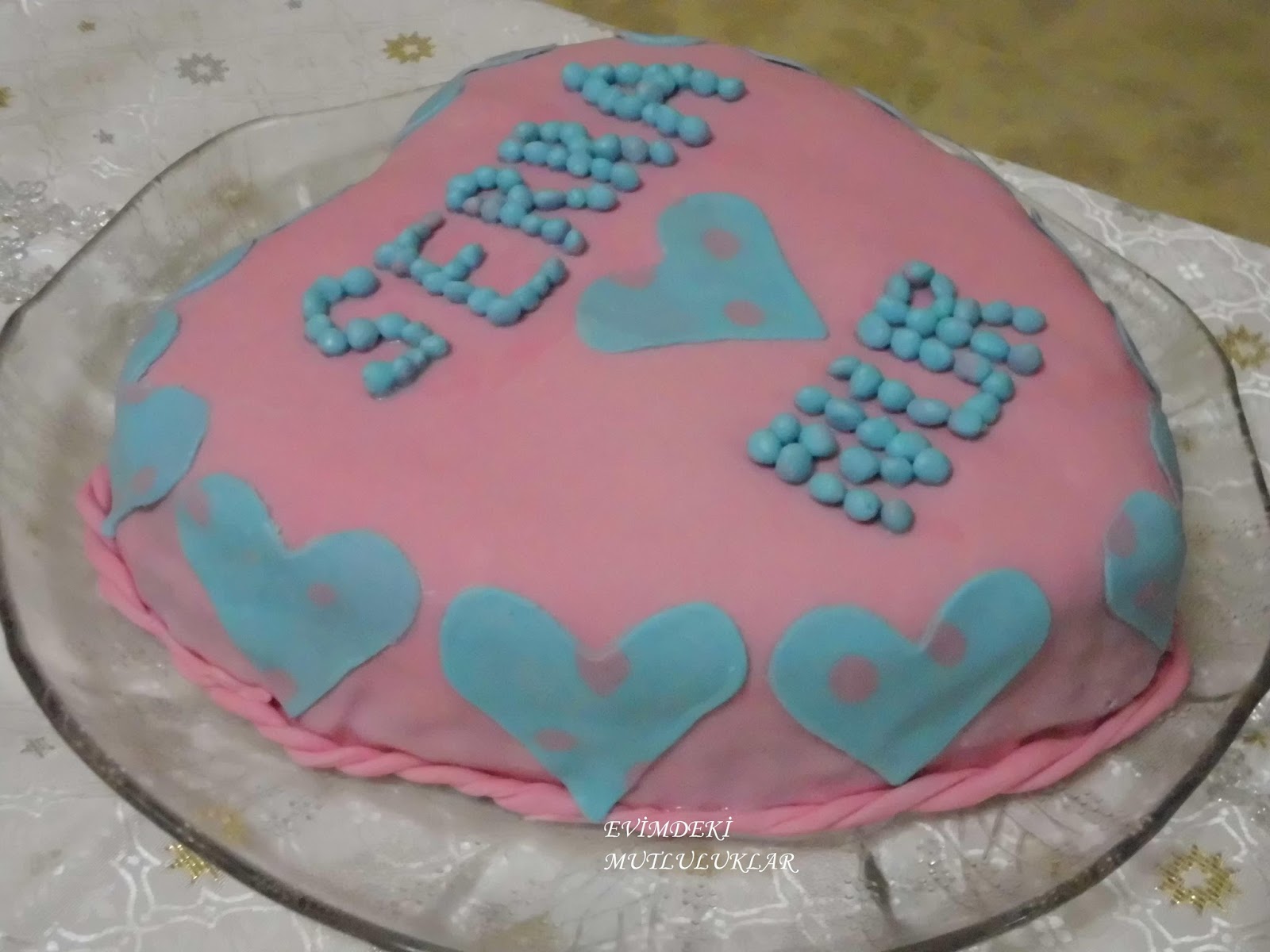 Evimdeki mutluluklar Şeker Hamuru ile Doğum Günü Pastası