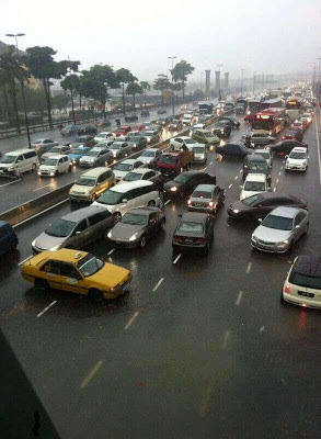 Gambar Banjir Di IOI Mall Puchong