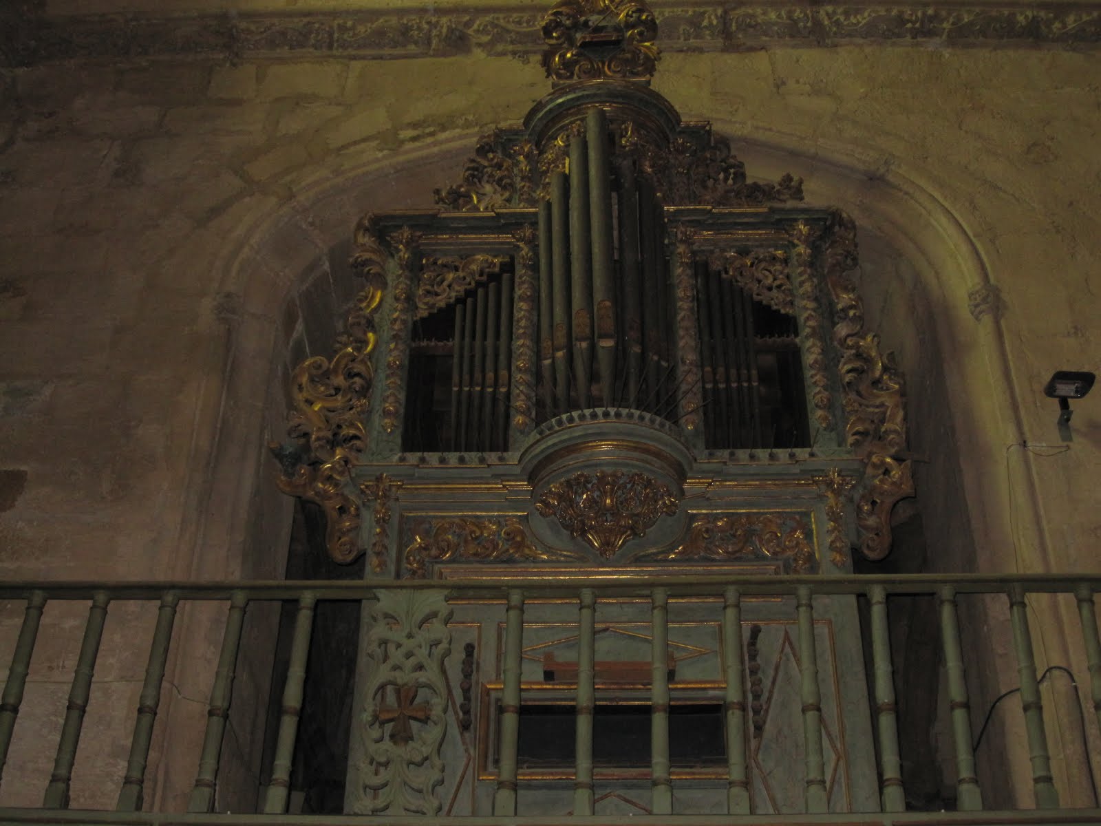 Órgano de la Parroquial de Ntra. Sra. de la Granada de Llerena (Badajoz)