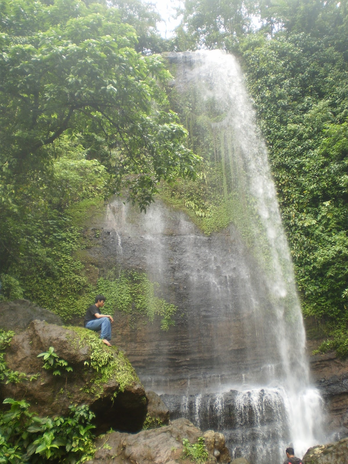 CERITA PETANI: Air terjun jurang nganten