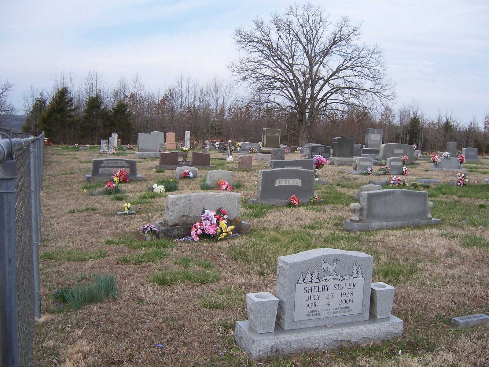 Cemeteries of Baxter County, AR The County Line Cemetery is in extreme