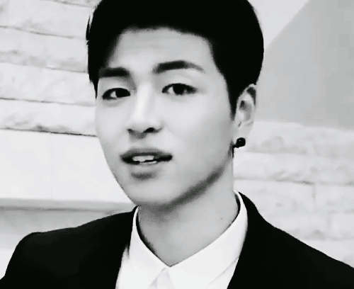 아이콘에서 의외로 덕후몰이 하는 멤버 | 인스티즈