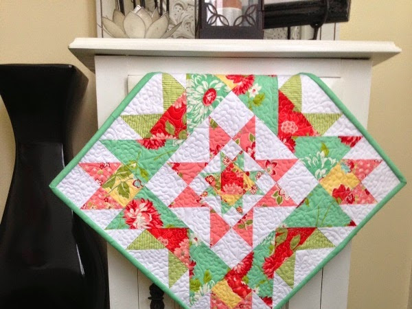 Free Pattern- Star Cluster Mini Quilt