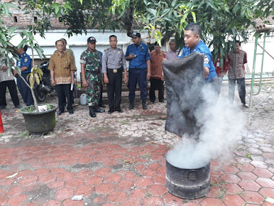 BABINSA NGLOROG SOSIALISASI PENCEGAHAN DAN PENANGGULANGAN BENCANA KEBAKARAN