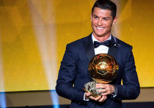 Ronaldo quyết ẵm Quả bóng Vàng thứ 6: Chỉ có Messi xứng "địch thủ" 10 năm 2 Ronaldo quyết ẵm Quả bóng Vàng thứ 6: Chỉ có Messi xứng "địch thủ" 10 năm 2