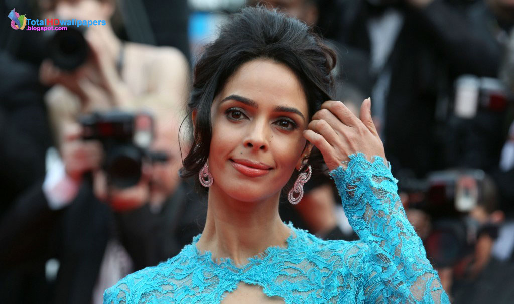 Bollywood Actress High Quality Wallpapers: Mallika Sherawat HD Wallpapers