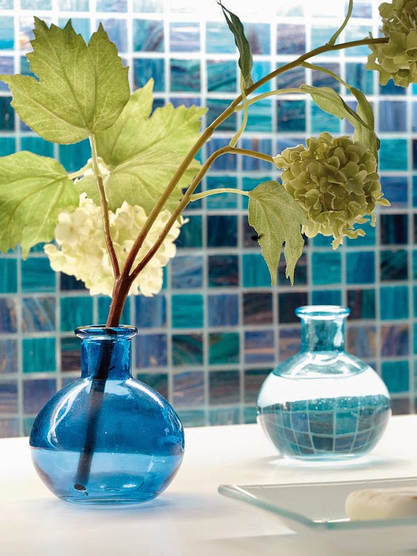 Pequeno Apartamento Decorado em tons de azul, estampas e marcenaria linda. Blog Achados de Decoração Pequeno Apartamento Decorado em tons de azul, estampas e marcenaria linda. Blog Achados de Decoração