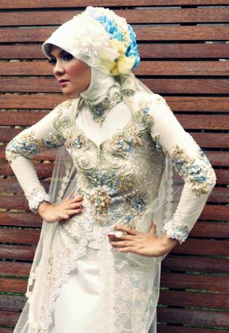 Gambar Model Kebaya Modern Berjilbab  Caption Instagram 