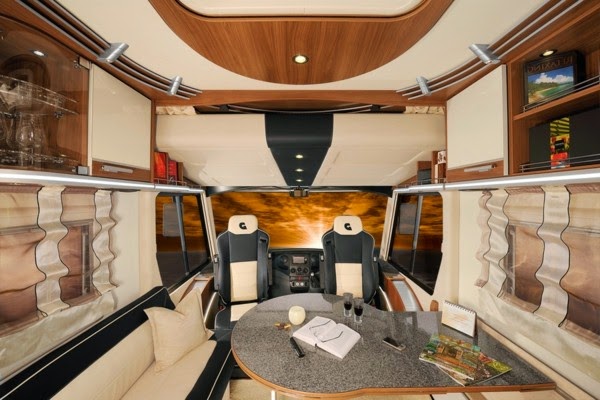 50 fantastic luxury motor-homes on wheels!