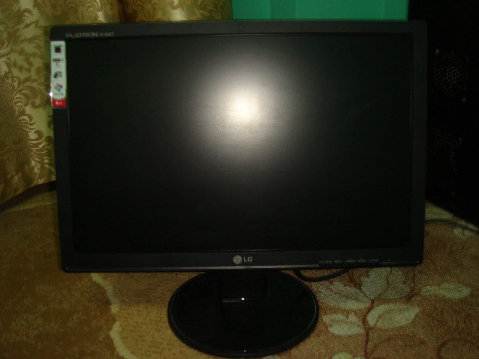 Irbid Yard Sale Desktop SET for SALE!!