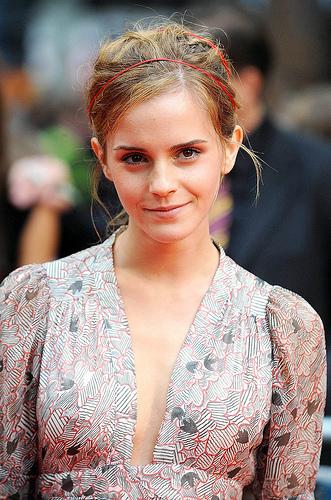 [Image: Emma-Watson-sexy22.JPG]