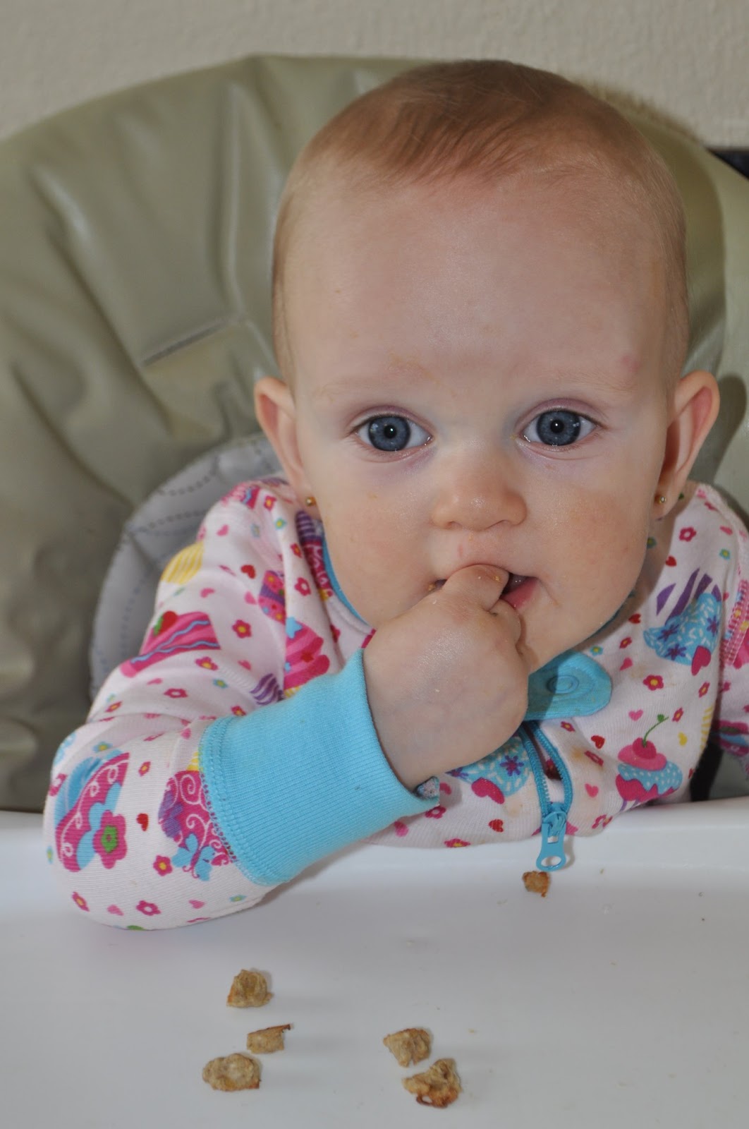 Positively Peaches Banana Oat Breakfast Bars & Baby Banana Finger Food Snack