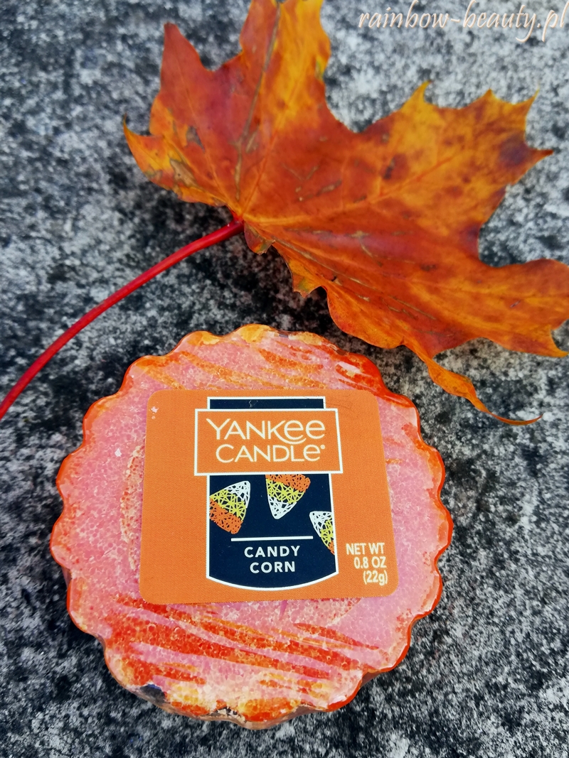 halloween-2018-candy-corn-yankee-candle