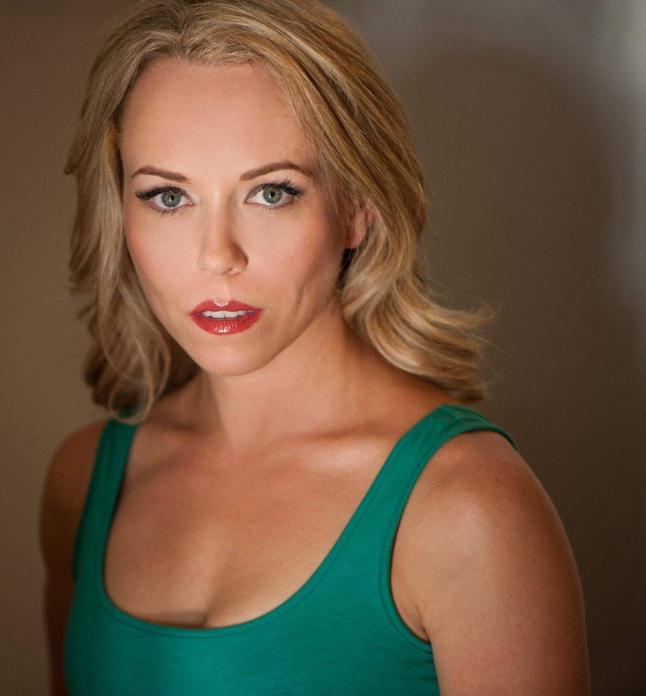 мелоди джонс. мелоди джонс молодая. мелоди джонс. мелоди джонс. Sunny snsd red hair.