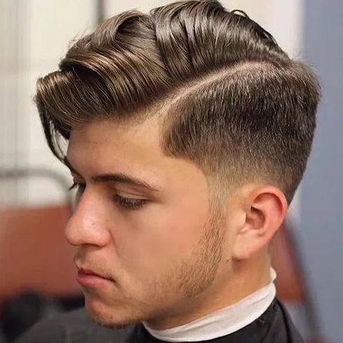 foto rambut pendek pria tipis samping