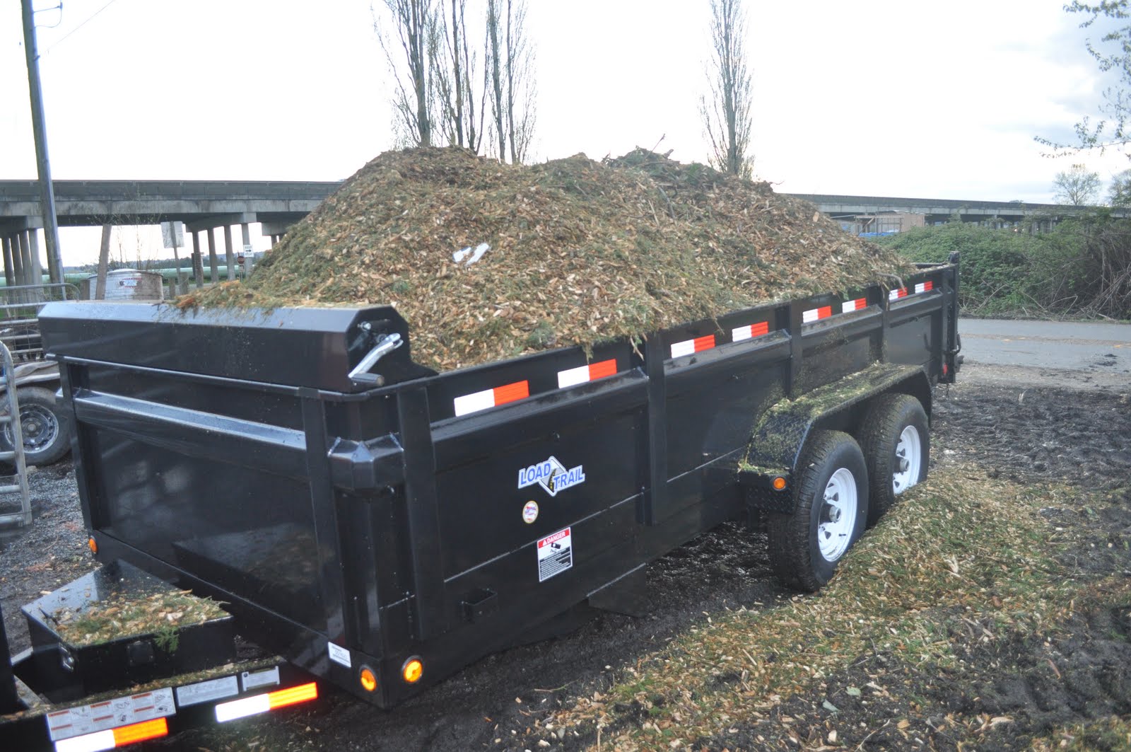 meat New farm equipment Dump trailer