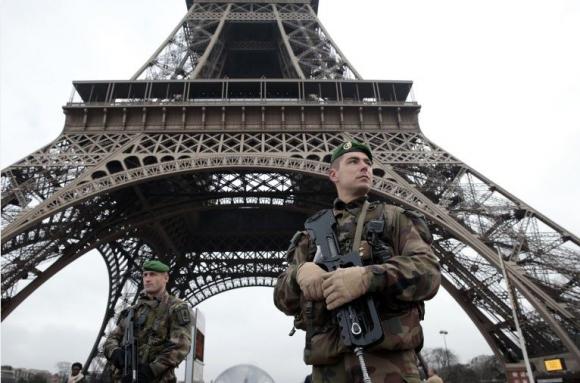 Atentados Terroristas en Francia: Más de un centenar de muertos en varios ataques simultáneos en París