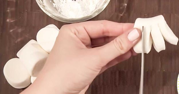 How To Make Marshmallow Petals