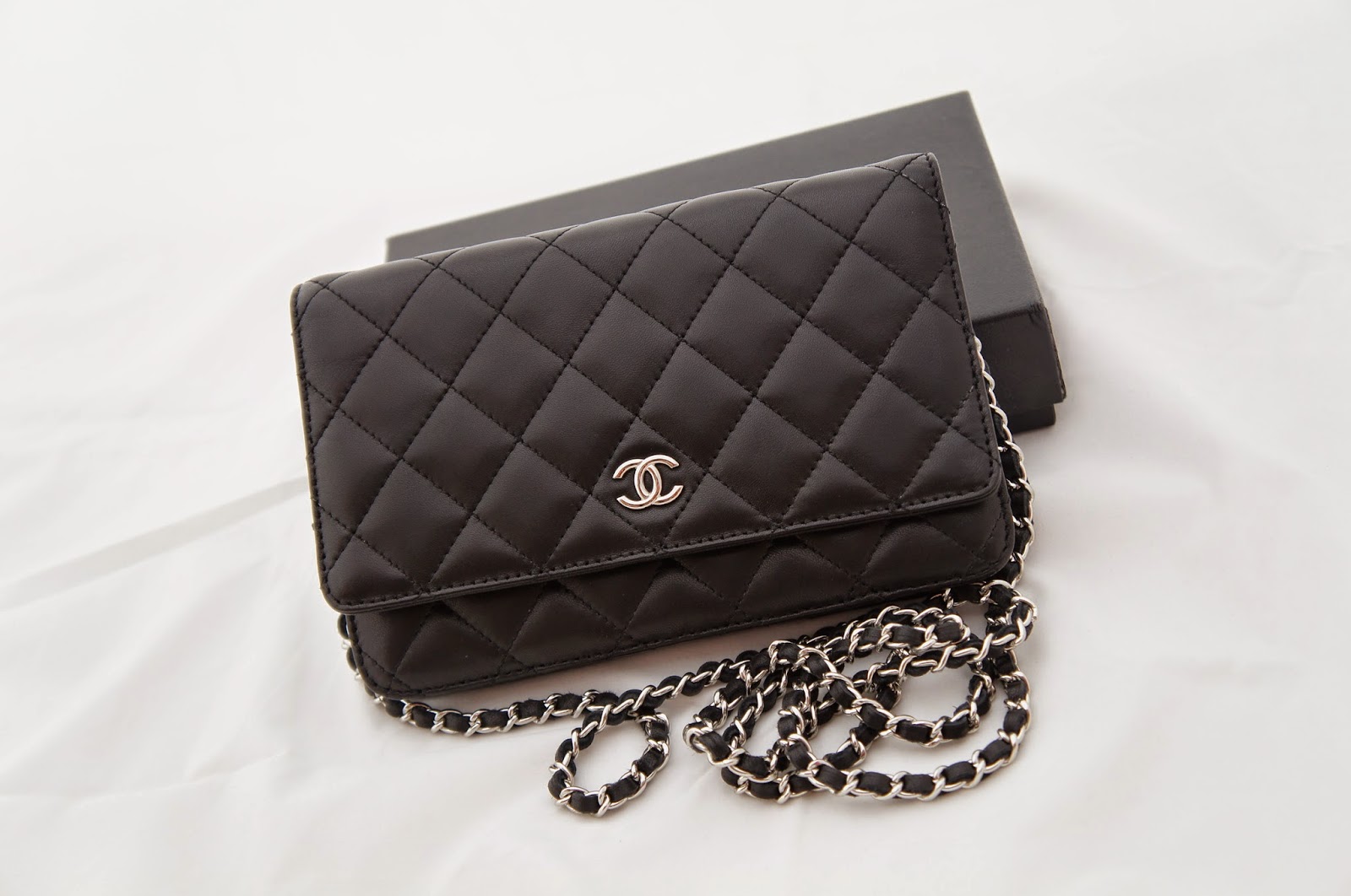pre owned chanel wallet