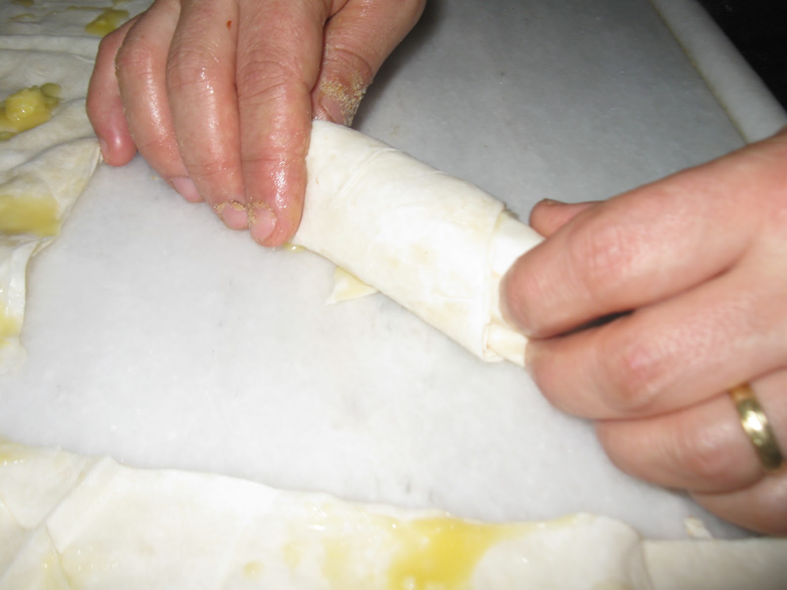 ŞİFALI YEMEK TARİFLERİ Galeta unlu kıymalı kıyır börek