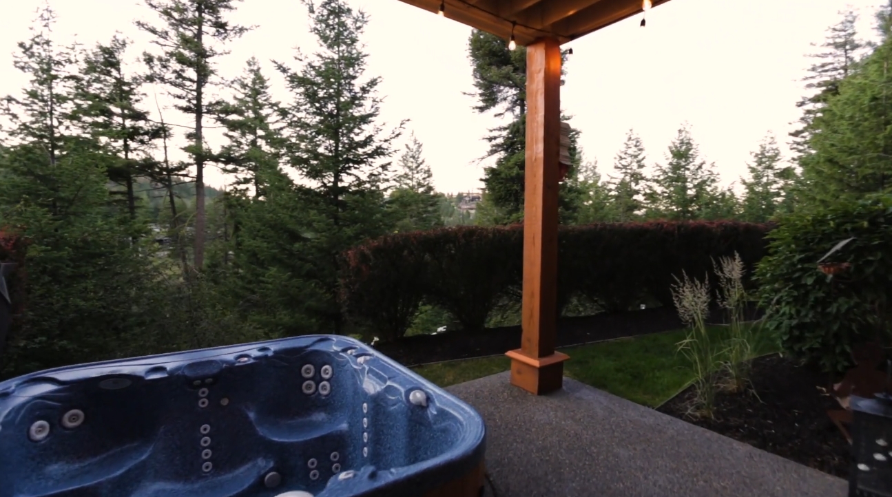 Luxury Home Interior Design Tour vs. 302 Dormie Point, Vernon, BC - Sotheby's International Realty Canada