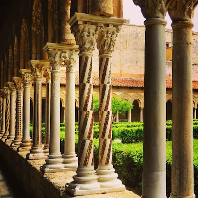 Road trip in Sicily - Columns at the Benedictine Cloister in Monreale