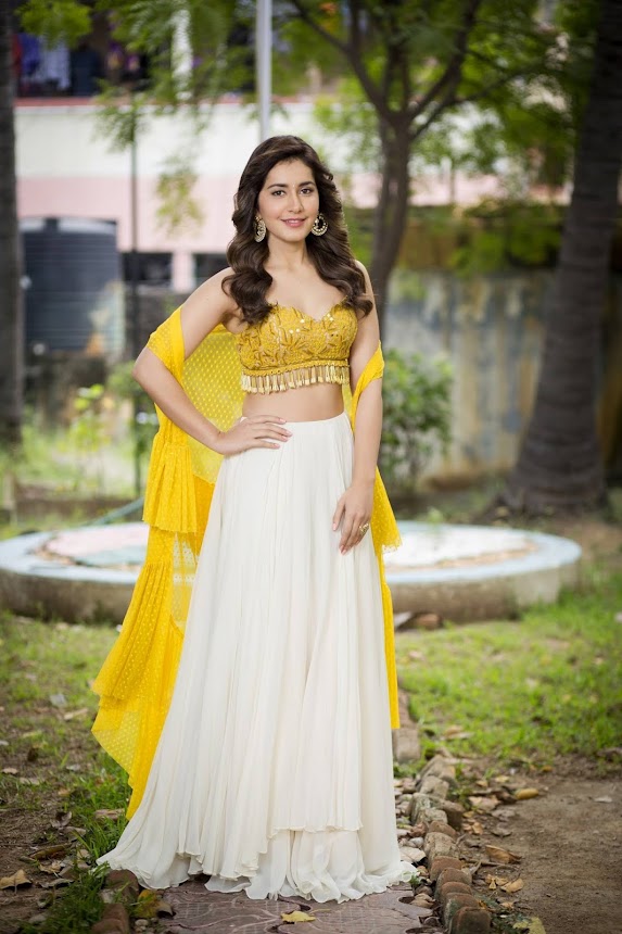 Raashi Khanna at Adanga Maru Pre-Release Event