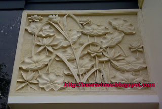 Relief bunga lotus ilalang batu paras putih