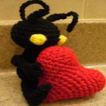 http://ocdrobot.blogspot.com.es/2012/04/heartless-crochet-pattern.html
