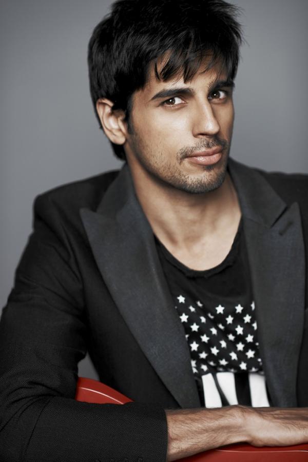 Siddharth Malhotra hot HD Wallpaper and Photo Gallery