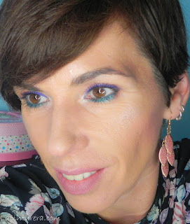 Maquillaje colorido con Colourpop: Look alegre para una comida con amigos 11 zoom rostro 04