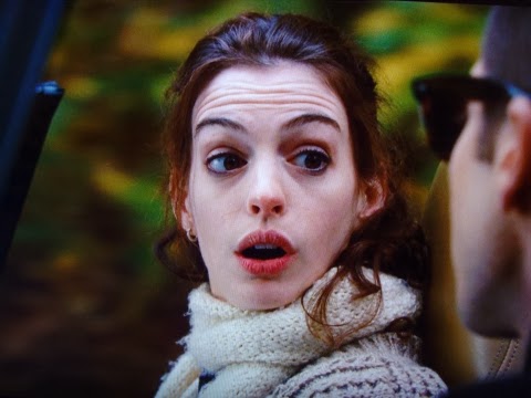 Knitted scarf and cardigan in Love & Other Drugs movie Knitted scarf and cardigan in Love & Other Drugs movie