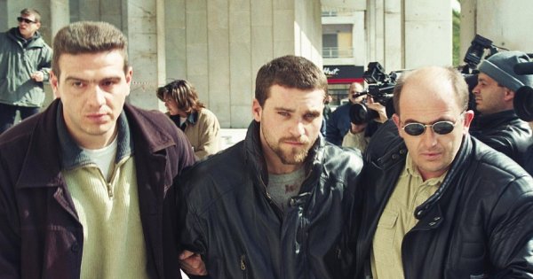 Οι συγγενείς των θυμάτων του Κώστα Πάσσαρη ζητούν μεγαλύτερη καταδίκη - «Δεν θέλουμε ούτε να τον δούμε» Οι συγγενείς των θυμάτων του Κώστα Πάσσαρη ζητούν μεγαλύτερη καταδίκη - «Δεν θέλουμε ούτε να τον δούμε»