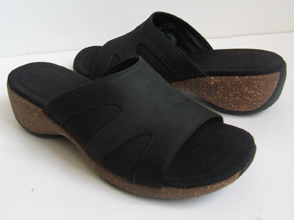 MERRELL SUNDIAL BLACK LEATHER WOMENS SANDALS SIZE 8