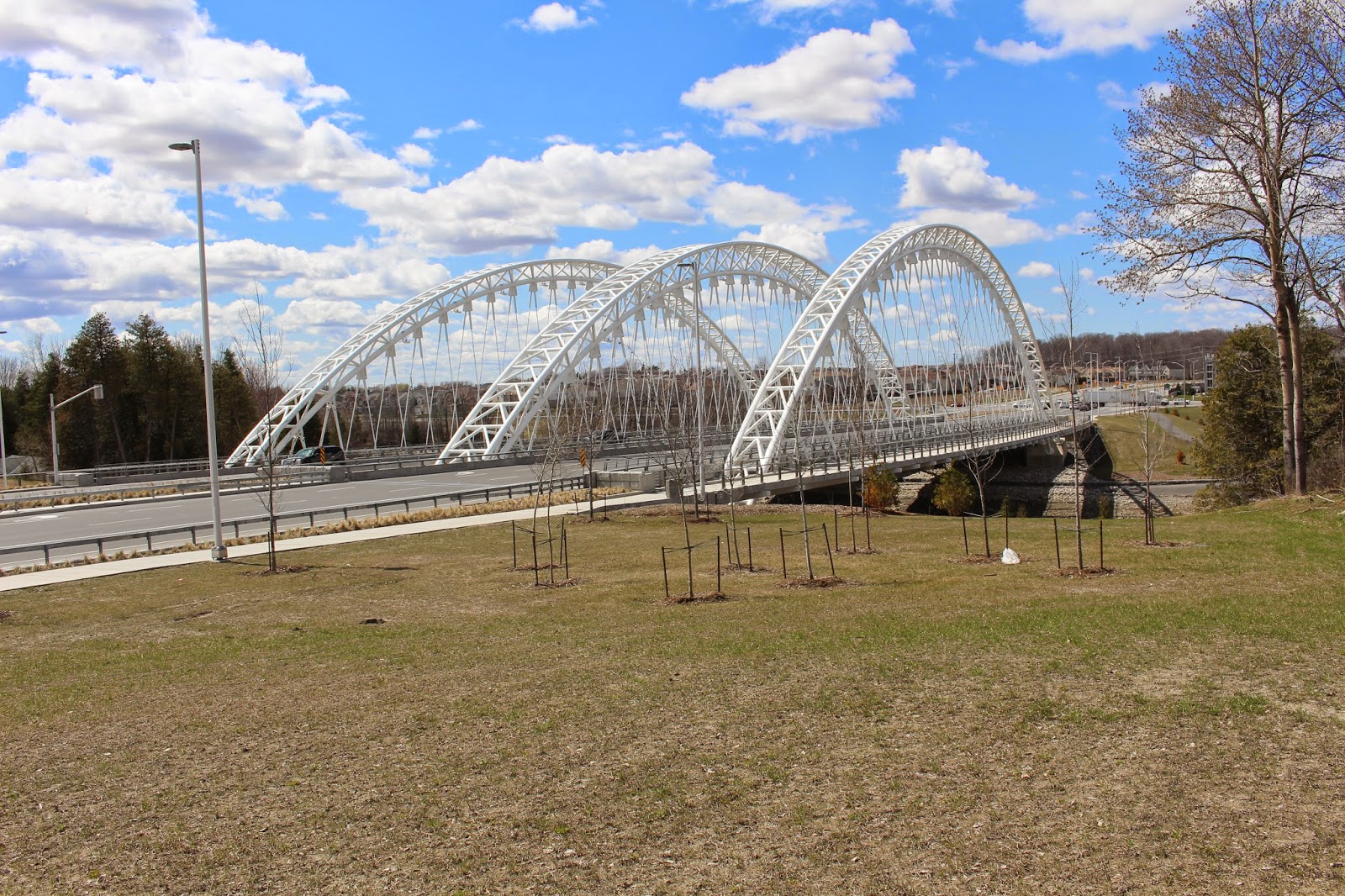 Memorials in Ottawa: Vimy Memorial Bridge