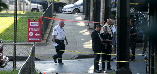 https://2.bp.blogspot.com/-G0FsiqPQHc0/V6_3kUyFQiI/AAAAAAAAQis/nmGaGff3xZEHfs3AtwTH4-IL3LRcPcLHACLcB/s640/masjid-new-york-.jpg