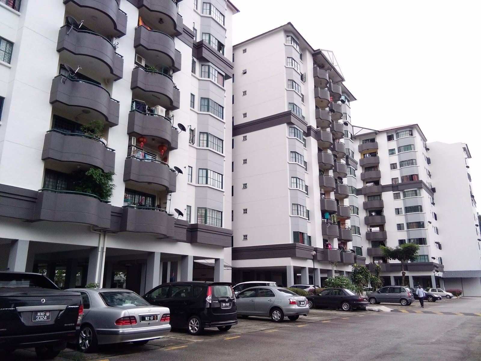 Omyhaus RENEW PAJAKAN RUMAH BERSTATUS LEASEHOLD