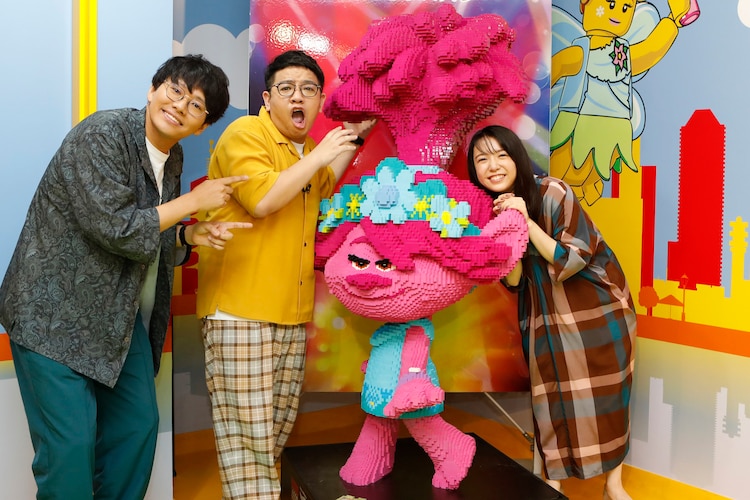 Mone Kamishiraishi dan Miki Mengunjungi LEGO Poppy Dengan Berat 60kg