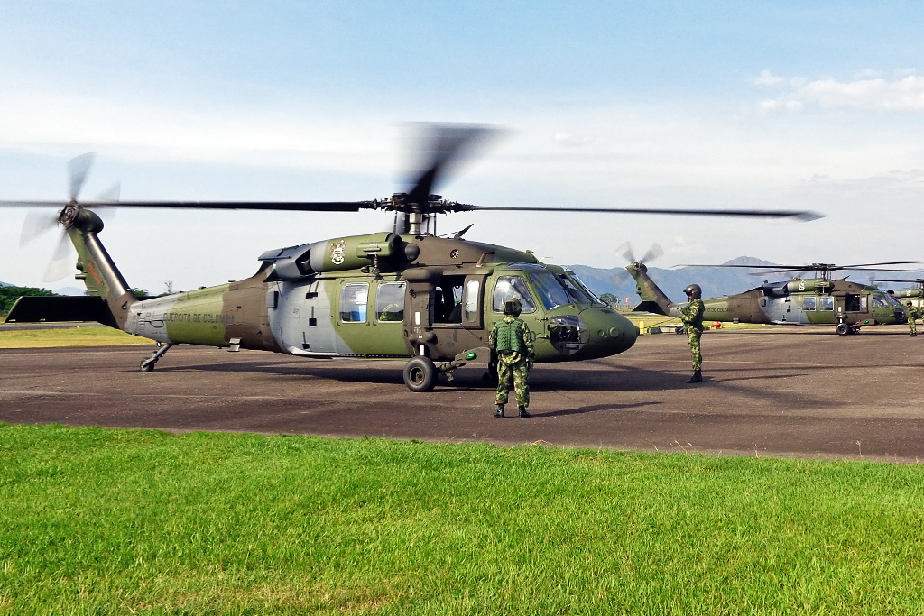 Ejército de Colombia, Compra dos Helicópteros Sikorsky S-70i