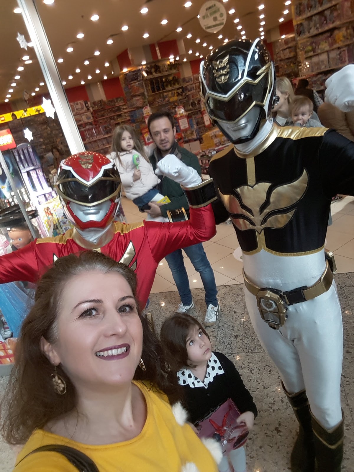 yagmurvil toyzz shop etkinligi