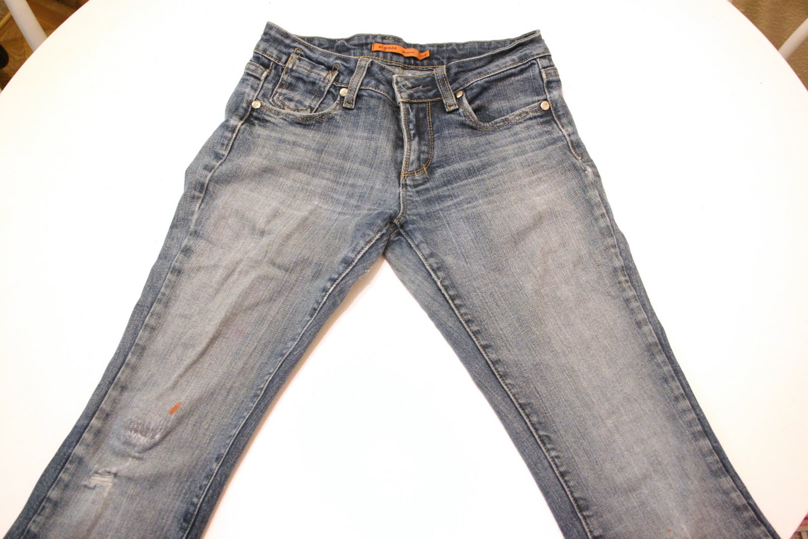 This summer's DIY cut-off jeans shorts--Tutorial! / Create / Enjoy
