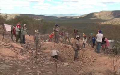 Garimpeiros ficam feridos após acidente em jazida de ametistas em Sento Sé