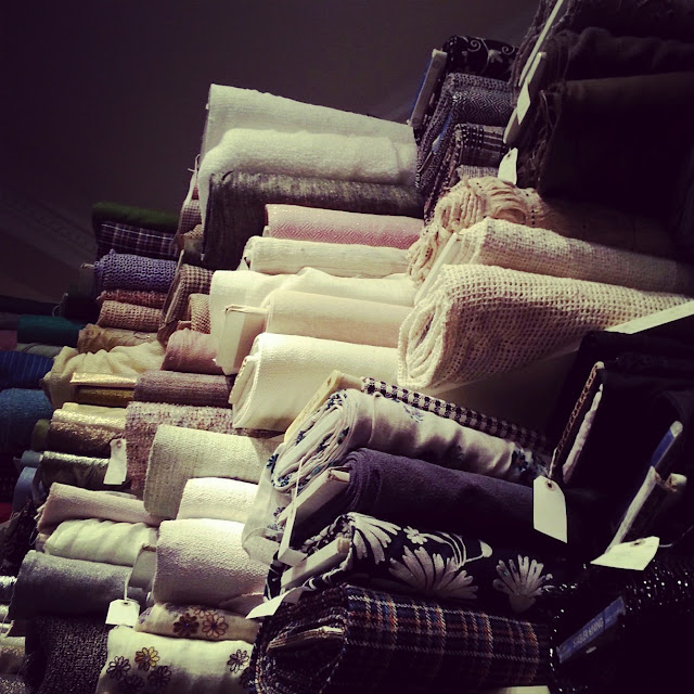 VOYAGER SHOPPING FOR FABRICS IN LONDON