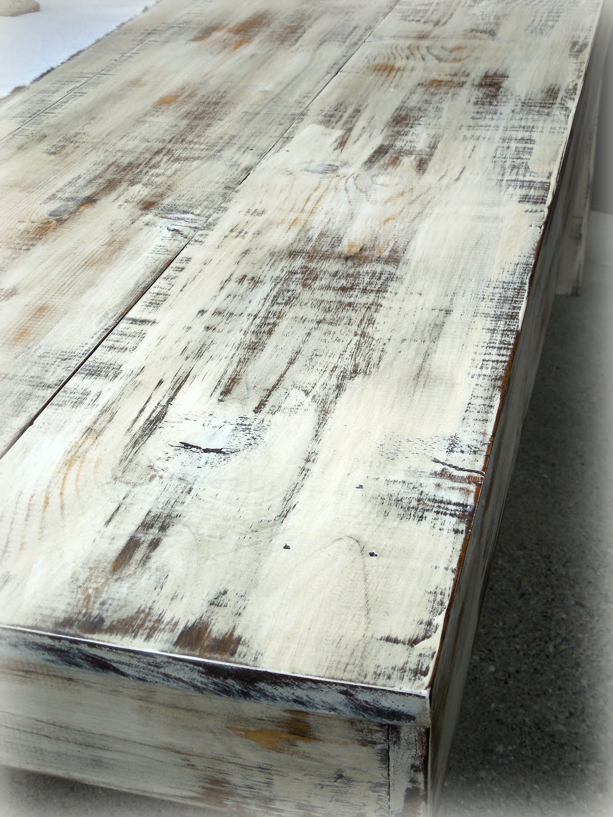 Cottage Charm Creations: creating a reclaimed barn wood finish- custom