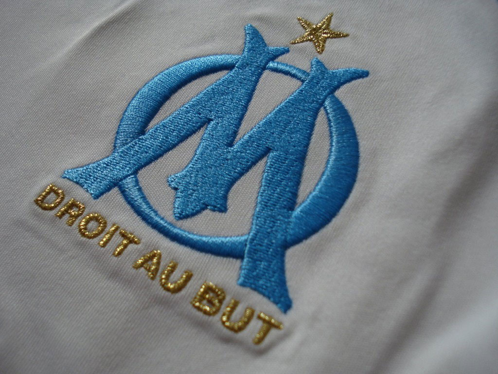 Om maillot celebration