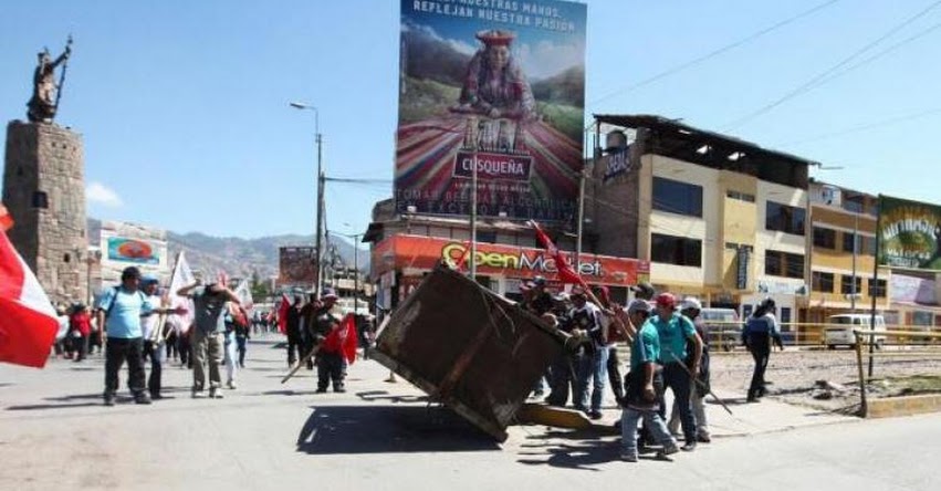 Mayoría de maestros de Cusco, Apurímac, Puno y Madre de Dios acata huelga, informó el MINEDU Mayoría de maestros de Cusco, Apurímac, Puno y Madre de Dios acata huelga, informó el MINEDU