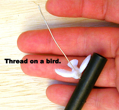 Mich L. in L.A.: Upcycled Bird Necklace Tutorial.