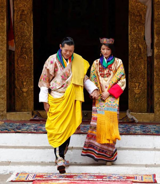 Royal Family Around the World: King and Queen of Bhutan share first ...