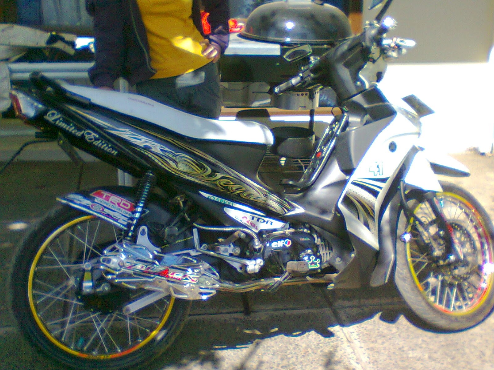 Gambar Modifikasi Vega Zr Terbaru Drag Road Race Airbrush Touring Gambar Modifikasi Vega Zr Terbaru Drag Road Race Airbrush Touring